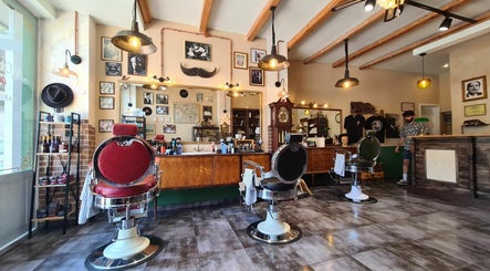 Mousatos Barbershop