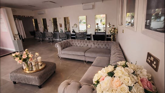 Simply Hair and Beauty Lounge