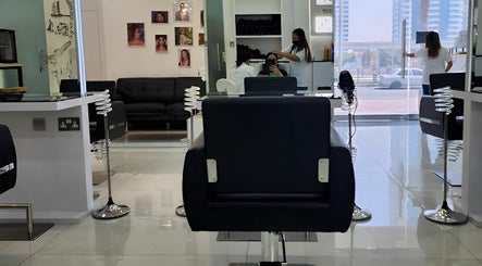 Rami H Beauty Salon image 3