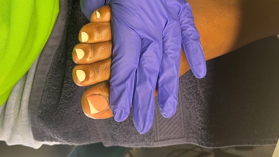 Essence Nail Bar