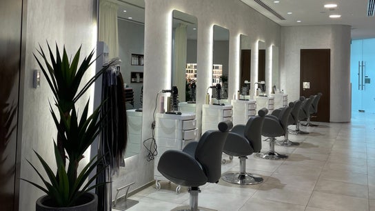 Clay Beauty Lounge - Khaldiya