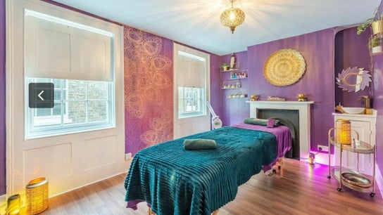 Aura Organics Spa - Greenwich