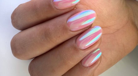 Nails Maksimova