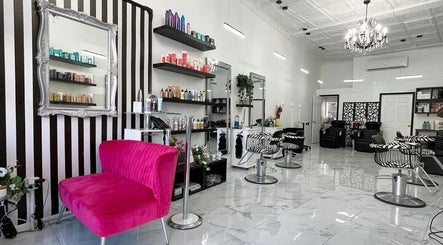 Bella Noir beauty salon and barber shop