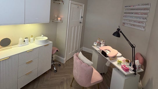 Leila’s Beauty Lounge