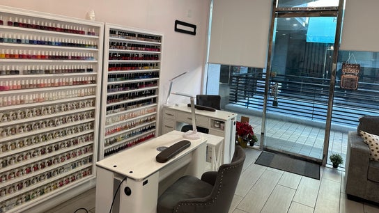 Purity Nails