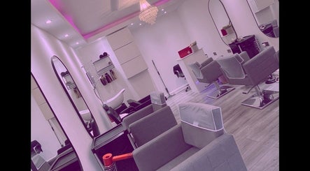 Chloes Hair and Beauty Salon Glasgow