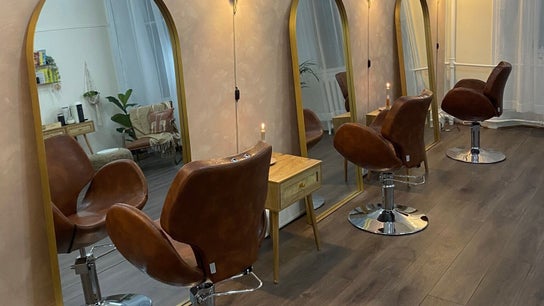 Willow Lounge - Hair Studio