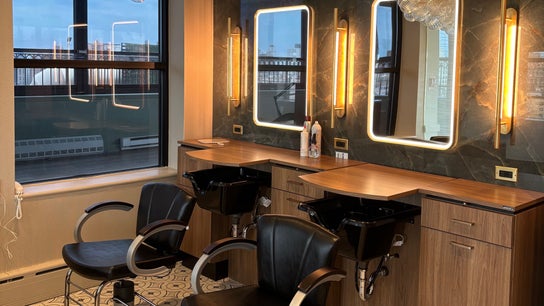 Atria West 86 Salon