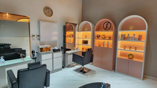 Hype Ladies Salon - Karama Branch