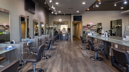 RT7 Total Beauty Salon