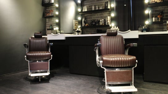 Musk Barbershop JVC