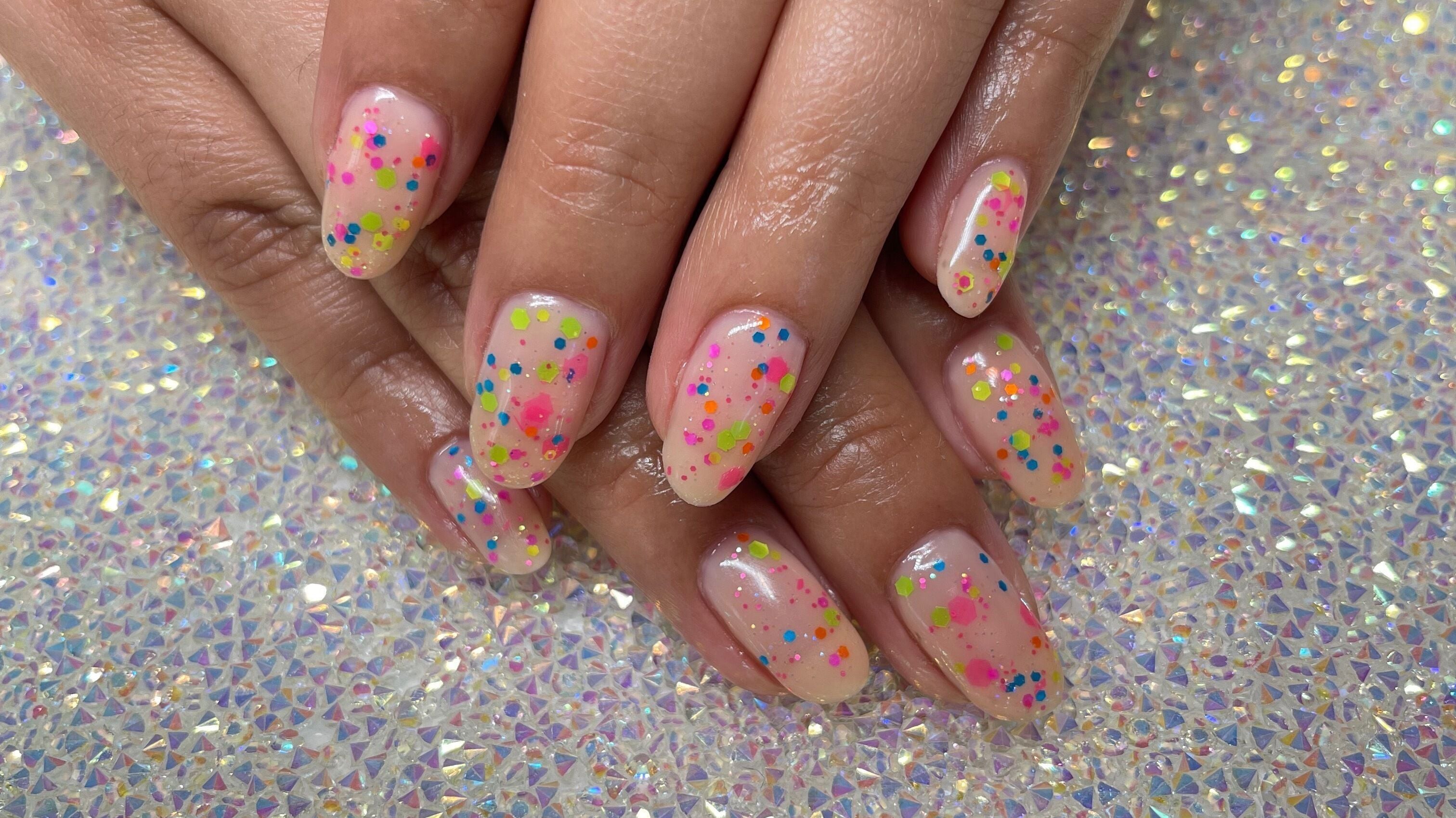 Glittery nail art by Handmade Dollz Luxury Mobile Services, San Francisco Bay Area, California, US.