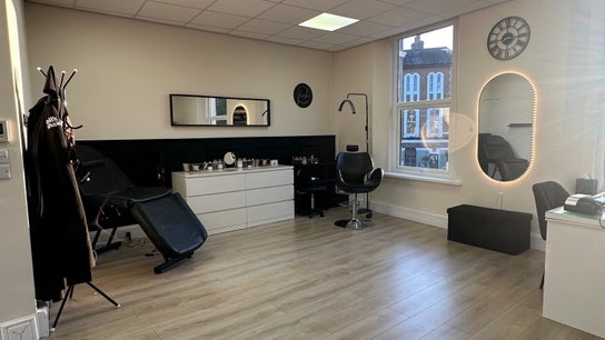 Fresh Nail & Brow Bar