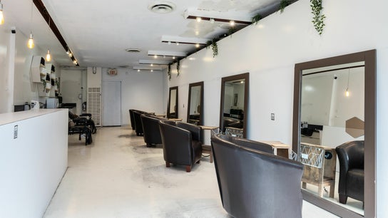 Hive Hair Spa at Oak