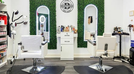 Viva Beauty Bar Via Maks Salon