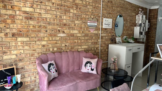 Tee Dream Parlour