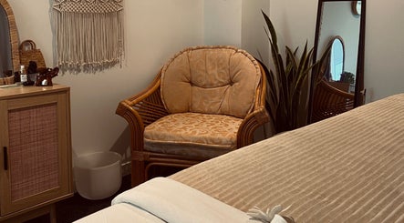 Āio Massage and Beauty Therapy