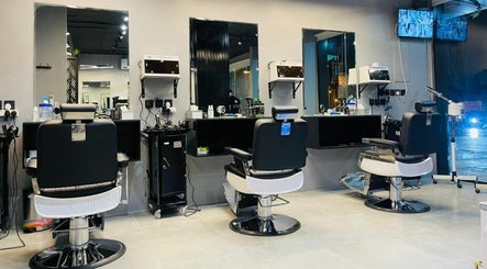 Bab Elanaka Barbershop - باب الأناقة للحلاقة image 2