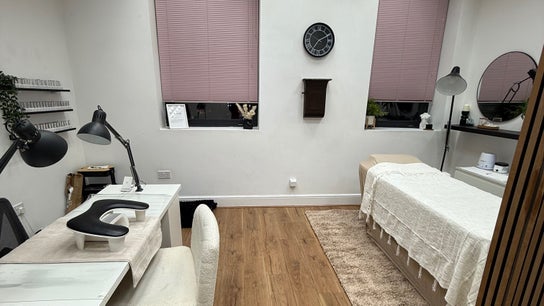 Cloudnine beauty studio