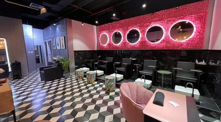 Vog Beauty Salon For Ladies image 2