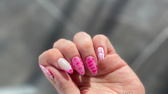 Arena Nails