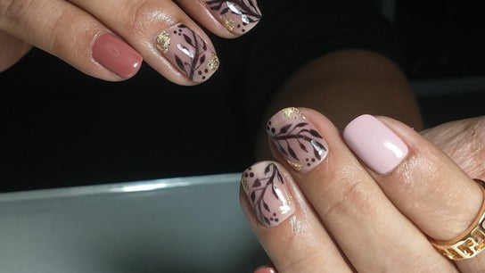 Isarev Nails