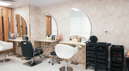 Curly Sue Beauty Lounge imagem 2