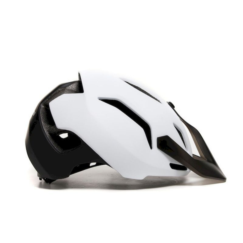 Linea 03 - MTB-Helm