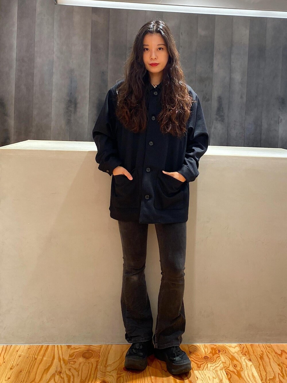 yuiさんの「COVERALL WOOL SHIRTS BLOUSON（Saturdays NYC）」を使ったコーディネートの1枚目の写真