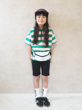 「adidas(アディダス)のアイテム(シューズ)」を使った、cocomaru.さん(キッズ・120cm)の夏コーディネート