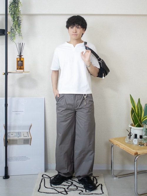「Parts Lab.(パーツラボ)の【Parts Lab.】Functional Cool V-Crewneck Tee / 機能性VネッククルーネックTシャツ(接触冷感+吸水速乾)(Tシャツ/カットソー)」を使った、ともきさん(メンズ・168cm)の春コーディネート