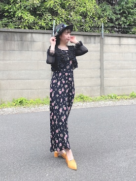 ちゃんまみさんの「beyeler vintageスカーフ（used）」を使ったコーディネート