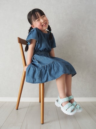 「FILA(フィラ)のFILA フィラ 18-23 DISRUPTOR SD HEART ディスラプターサンダルハート FK0104949370 ABC-MART限定 *Mint/White(サンダル)」を使った、teiccoさん(キッズ・157cm)の春コーディネート