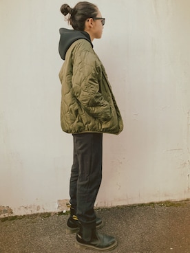 「NIKE(ナイキ)のアイテム(スウェットパンツ)」を使った、micooさん(キッズ・147cm)の冬コーディネート