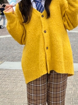 Tomokaさんの「TRストレッチ デニム センタープレスシューカットフレアスラックス カラーパンツ（ASTRONOMY | アストロノミー）」を使ったコーディネート