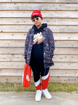 「NIKE(ナイキ)のアイテム(パーカー)」を使った、sui_mmyさん(キッズ・147cm)の冬コーディネート
