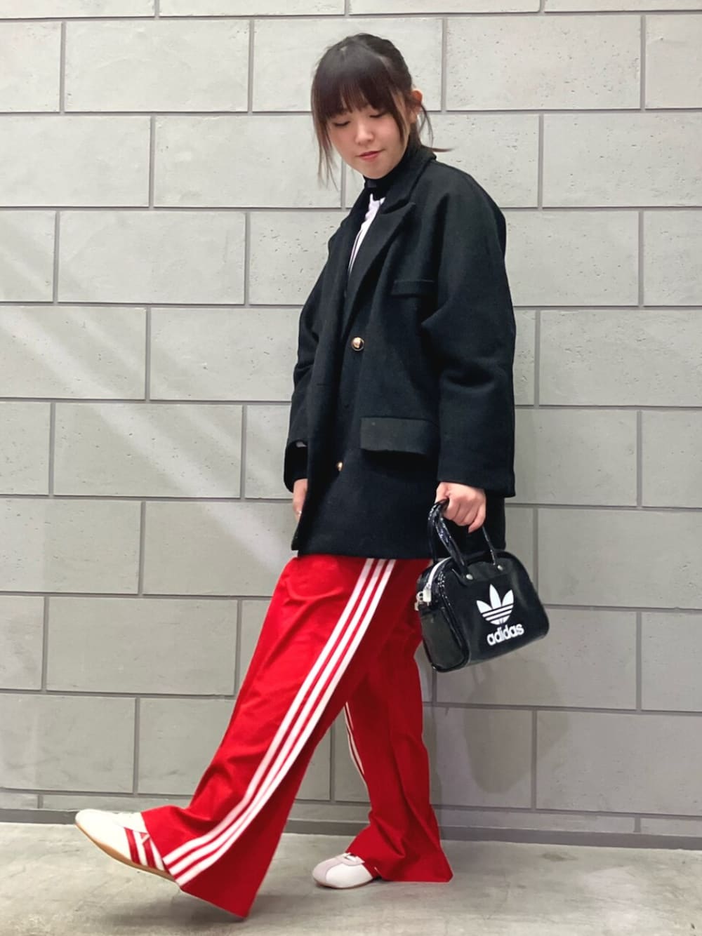 N.Kさんの「Adilenium シーズン 3 オーバーサイズ トラックパンツ / アディダスオリジナルス adidas Originals（adidas）」を使ったコーディネートの1枚目の写真