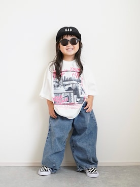 「VANS(バンズ)のアイテム(スニーカー)」を使った、しなつさん(キッズ・90cm)の春コーディネート