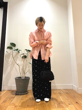 「URBAN RESEARCH DOORS(アーバンリサーチドアーズ)のアイテム(ボストンバッグ)」を使った、 コヤマ ヒナタさん(レディース・164cm)の春コーディネート