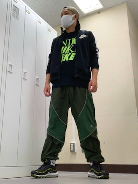 「NIKE(ナイキ)のアイテム(ジャージ)」を使った、植草ムノイズ達郎さん(メンズ・174cm)の夏コーディネート