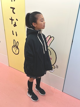 「NIKE(ナイキ)のアイテム(スニーカー)」を使った、eieieiさん(キッズ・125cm)の冬コーディネート
