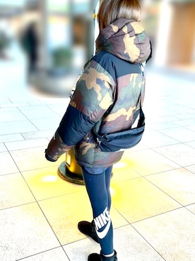 「NIKE(ナイキ)のアイテム(ボディバッグ/ウエストポーチ)」を使った、e.mura10さん(レディース・155cm・40代)の冬コーディネート