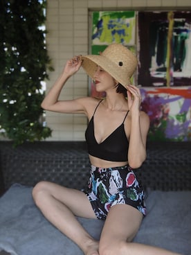 「UN3D.(アンスリード)のアイテム(帽子)」を使った、荻原桃子さん(レディース・161cm)の夏コーディネート