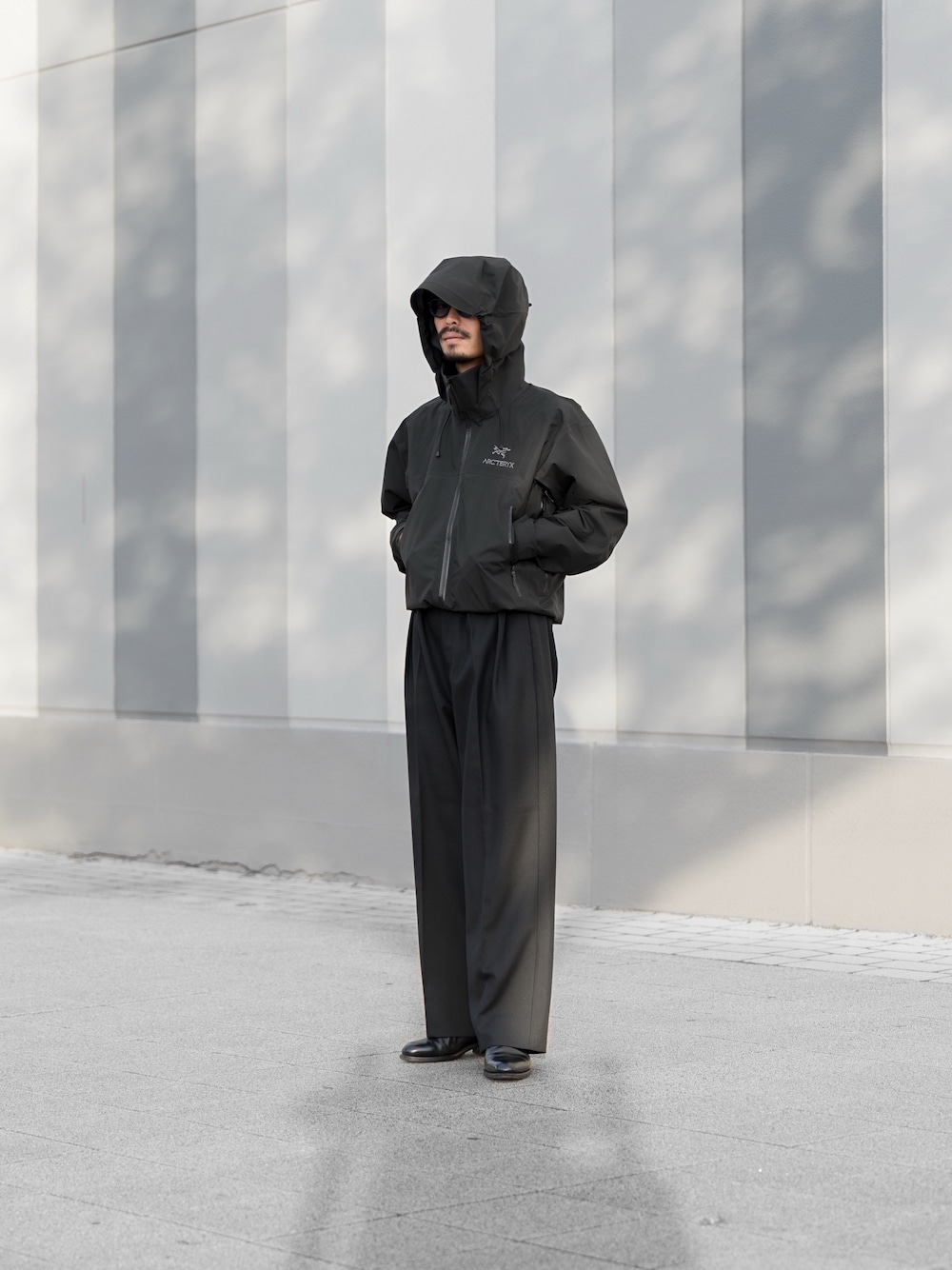 minimal +αさんの「ARC’TERYX / BETA AR Jacket（ARC'TERYX）」を使ったコーディネートの1枚目の写真