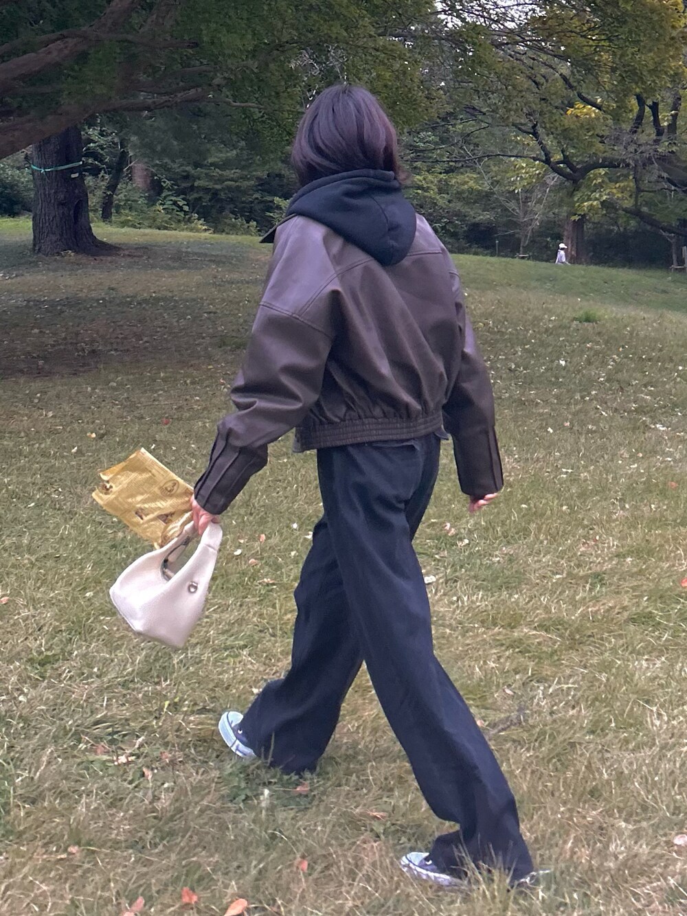 maiさんの「by DOE-挺版打褶A字落地寬褲（studiodoe）」を使ったコーディネートの1枚目の写真