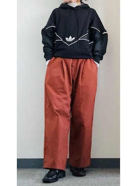 「adidas(アディダス)のアイテム(パーカー)」を使った、takkeさん(メンズ・154cm)の春コーディネート
