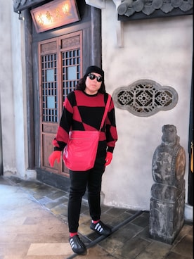 「adidas(アディダス)のアイテム」を使った、Panda Ngさん(メンズ・180cm)の春コーディネート