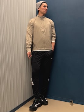 「adidas(アディダス)のアイテム(アクセサリー)」を使った、K)さん(メンズ・176cm)の冬コーディネート