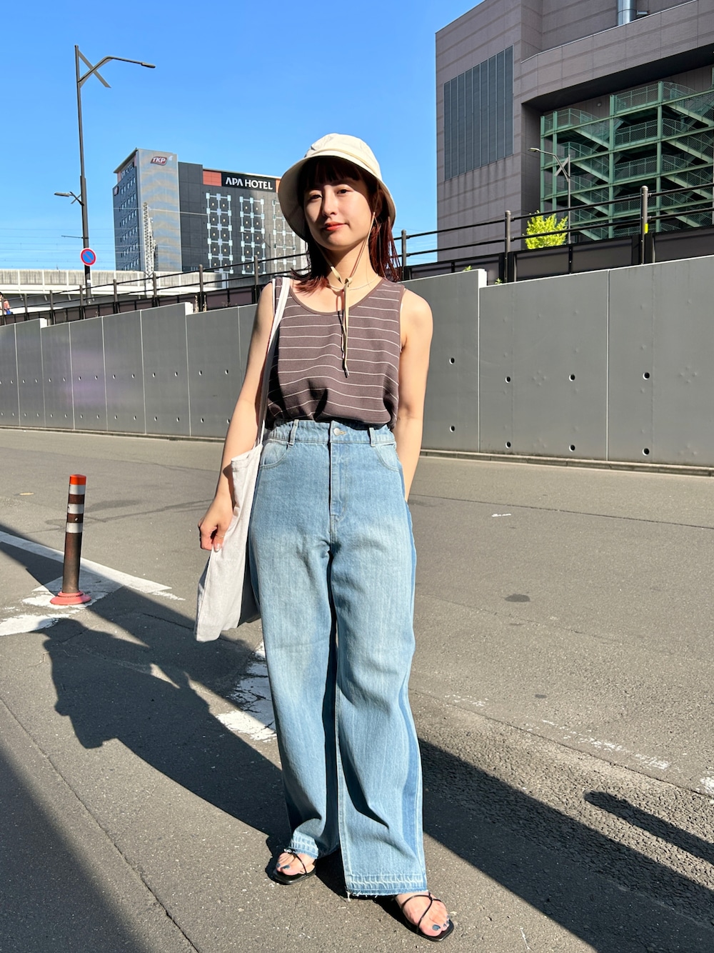 えぐっちょさんの「【UNISEX】サーマルタンクトップ（WHIMSIC）」を使ったコーディネートの1枚目の写真